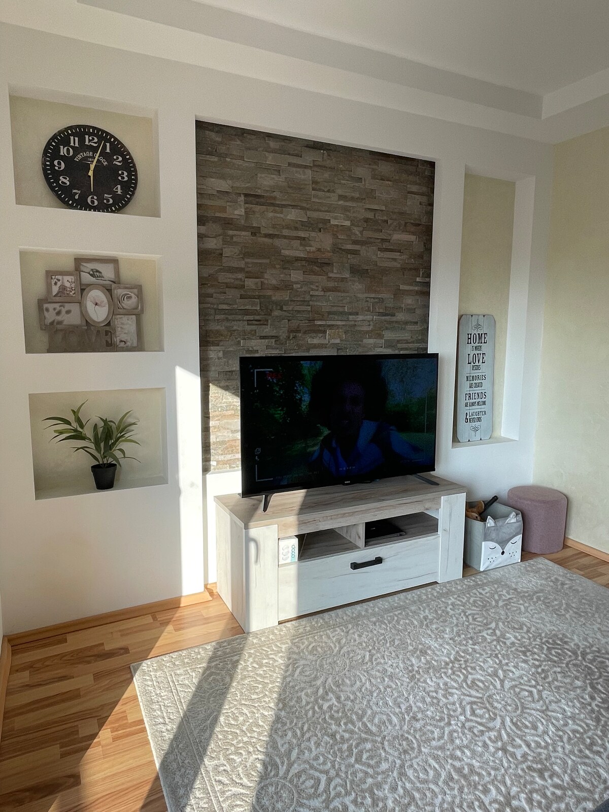 50tuuman TV