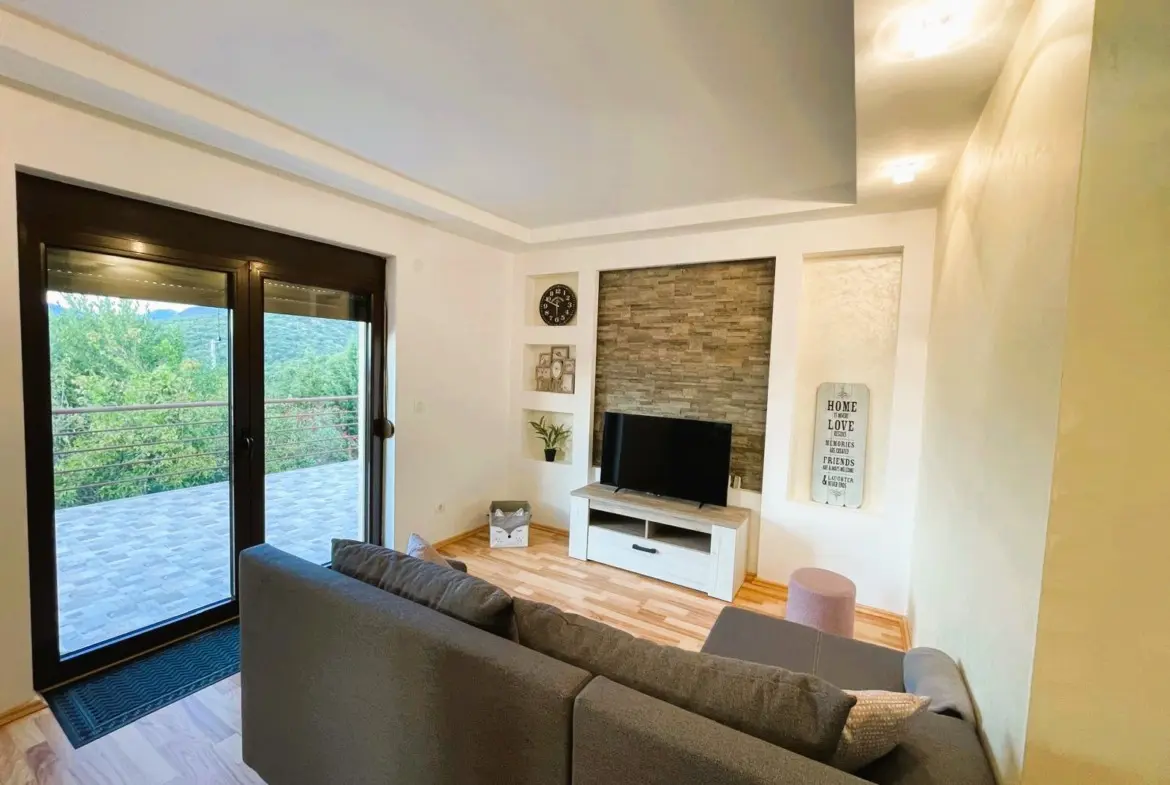 Living room with terrace doors
